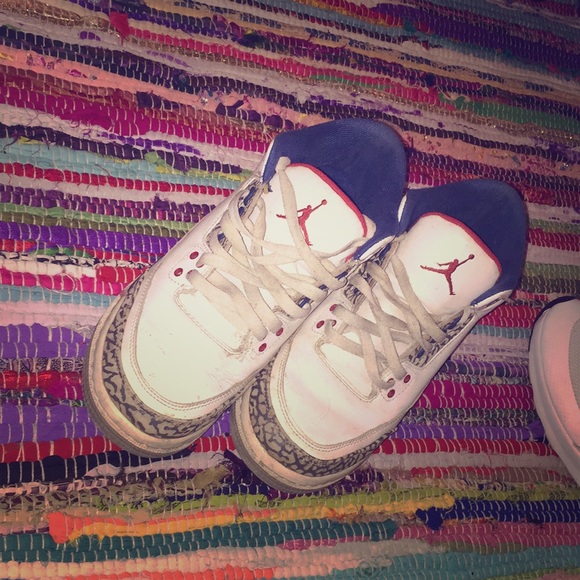 Jordan 3s - Picture 1 of 1